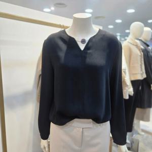 [앤클라인]블라우스AX2H2BL3180-99_DG