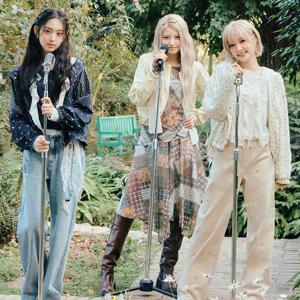 [써스데이아일랜드]플라워 모티브 자수바지 T262MPT141W