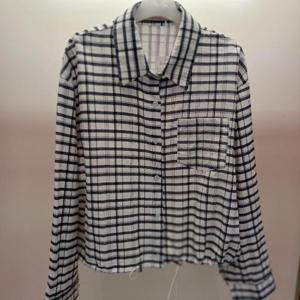 Latium HC06 봄느낌 크롭 스트링 구김없는 체크 남방 셔츠블라우스 T2613bl23W