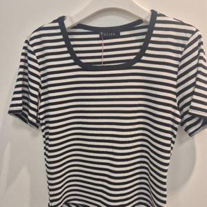 클리지 HC45 줄무니  라운드 반팔티 CQ3WTS0264