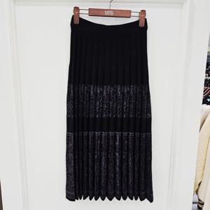 [르니앤맥코이]르니앤맥코이 프린트 니트주름스커트 MM12KS705_G