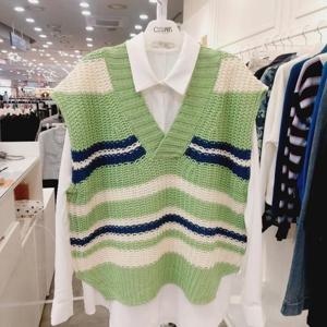 오프리미츠 H 와플배색니트베스트 B26KV3350