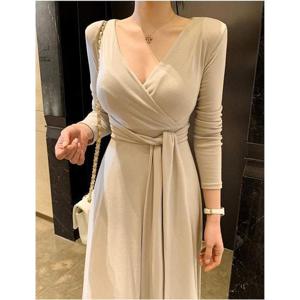 [바이어스]랩 리본 플레어 슬림핏 브이넥 롱 원피스 (9856723A)