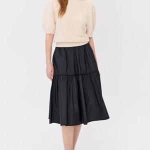 질스튜어트뉴욕   26SS  셔링장식 실크혼방 플레어스커트 JSSK6B220BK