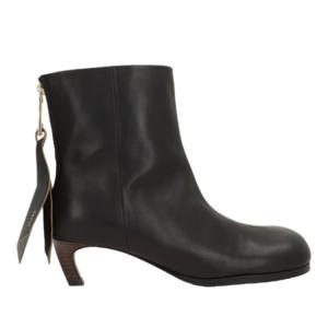 사카이 오버사이즈 지퍼 스퀘어 토 앵클 부츠 2608551 001