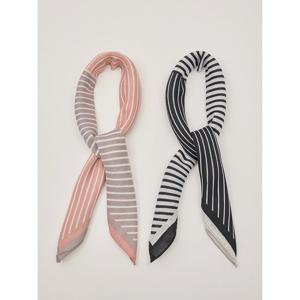 [모리스커밍홈]클래식 패턴 포인트 사각 스카프_M2603AC018A