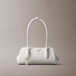 [캘빈클라인][공식] 여성 엠보스드 로고 비즈니스 멀티 컴퍼넌트 숄더 백 4F3369G 4LX