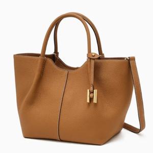 [헤지스ACC] [H-Arco] 아르코 브라운 소프트 레더 토트백 M HIBA6F351W1