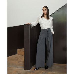 [에고이스트]브이넥 러플 포인트 블라우스 ER3WB863