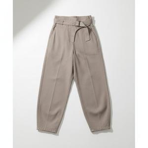 AMI 26SS 코튼 랩 벨티드 벌룬 핏 진 (FTR872 DE0126 A036)