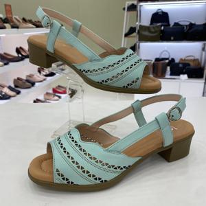 [에스콰이아]여성 편한 펀칭 샌들 PFEMSD63IMI HFSP1A GN_GN