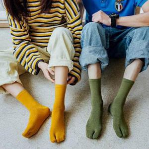 파스텔 컬러 여성 중목 발가락 양말 패션 타비삭스