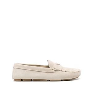 라프리마 프라다 스웨이드 삼각로고 로퍼 2DD180 054 F0D32