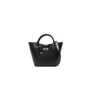 26 SS 게스 제인 로고 참 토트 백 HWVG9891220BLA TP451924671