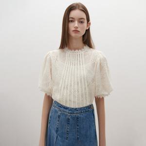 [SATIN] 로맨틱 레이스 퍼프 블라우스 O262T252