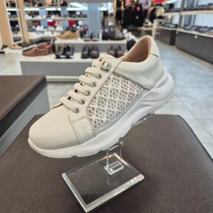 엘칸토 HC11 양가죽 여성 스니커즈 O2V9U51H310