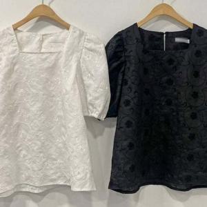 306P483S 빅사이즈 의류 스퀘어넥 자수 블라우스