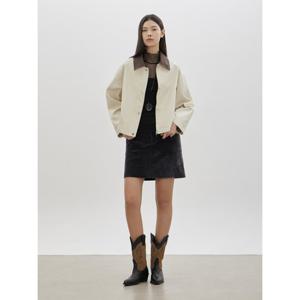 [씨씨콜렉트] 여성 배색 카라 크롭 워크자켓_C261MSJ303