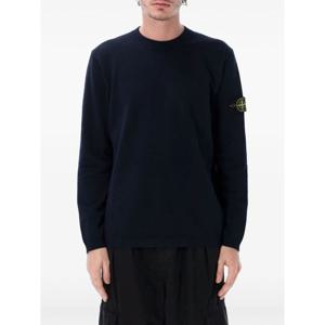 스톤아일랜드 슬리브 배지 로고 크루넥 스웨터 L1S155100023S01