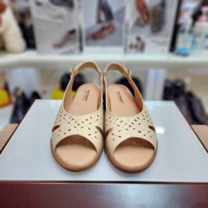 [허시파피]여성 발 편한 초경량 컴포트 펀칭 샌들3fq025-005_CA