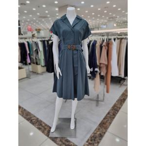 [더아이잗]오픈 칼라 턱 플레어 원피스 IP6N0OP981GND0_DJ