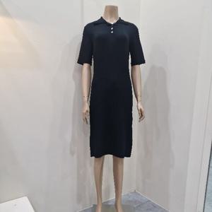 [더아이잗]더아이잗 슬림 카라 니트 원피스 IR5M1OP981