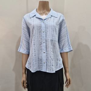 [더아이잗]더아이잗 스트라이프 오픈 칼라 블라우스 IR7a0bl281