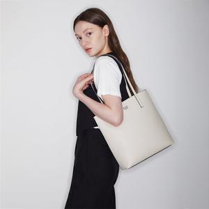 [랩]카일리 미들 숄더백(AR7AB704)