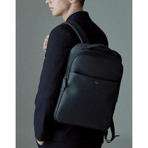 [헤지스ACC][인기신상] HJBA3E832BK_블랙 가죽 클래식 백팩