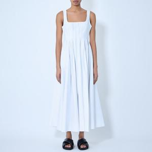 26 SS 스포트막스 스퀘어넥 코튼 슬리브리스 플리츠 드레스 화이트 2612221092600 001
