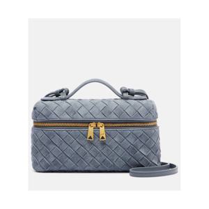 보테가베네타 Bang Bang 인트레치아토 스웨이드 배니티 백 P01151284