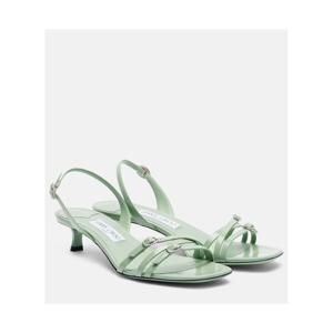 지미추 Kaira 페이턴트 레더 슬링백 샌들 P01125249