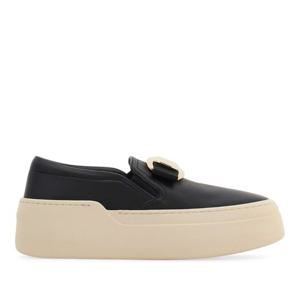 페라가모 바라 보우 가죽 플랫폼 슬립온 스니커즈 774815 03060