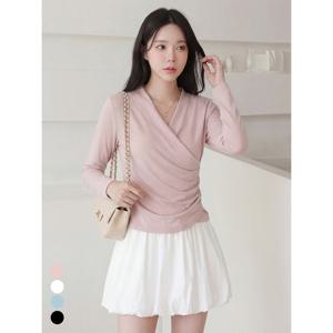 [올리비에스클로젯]랩 셔링 브이넥 티셔츠_O2603TS066A