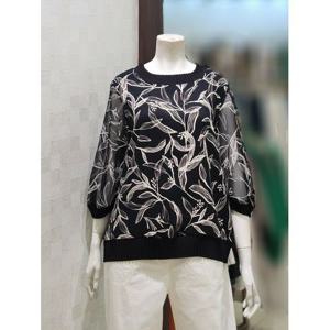 [벨라디터치]MARIOV3G2BL21 플리츠 배색 나염 블라우스