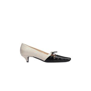 디올 뮤즈 크로커다일 모티브 프린트 카프스킨 펌프스 블랙 크림 KDV500VCR-S07X