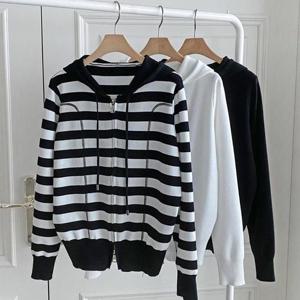 [다잇템]여자 비스코스 집업 줄무늬 후디 가디건 (33051406A)