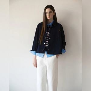 플라스틱아일랜드  (PS2DB381) 데님 플레어 크롭 셔츠