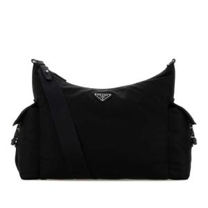 프라다 트라이앵귤러 로고 플라크 익스플로어 더플백 2VH2042DW