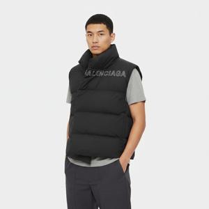 발렌시아가 하이넥 백로고 랩 푸퍼 패딩 조끼 남성 자켓 751718 TOO41 1000