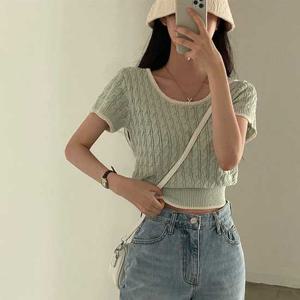 슈팅스타 / 라운드넥 꽈베기짜임 여름 반팔 크롭 니트티 522042