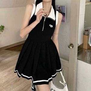 슈팅스타 / 아노락 주름 플리츠 스커트 나시 원피스 229853