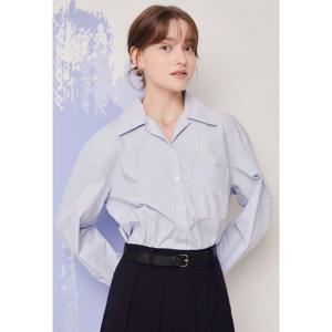 JJ지고트 자수 포인트 슬릿 칼라 블라우스 GN8A0BLR3