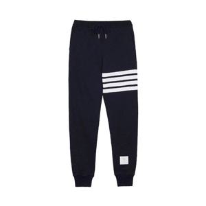 [톰브라운] SS26 남성 클래식 스웨트 팬츠 MJQ008H 00535 461