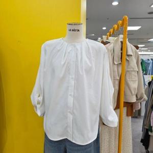 르피타 DP01 쓰리턱넥크블라우스 L262BBL401