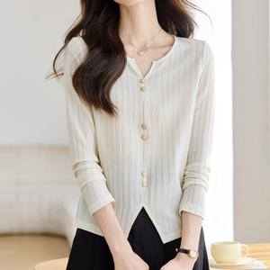 [에이시크] 메이린 엔틱 버튼 웨이브 니트 C26AKN275