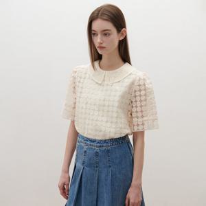 [SATIN] 도트 자수 니트카라 블라우스 O262T256
