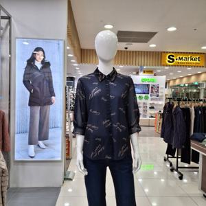 [피에이티]레터링 프린트 블라우스   1M42513_US