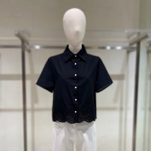 [시슬리]레이스 펀칭 반팔 블라우스 SAWS83631