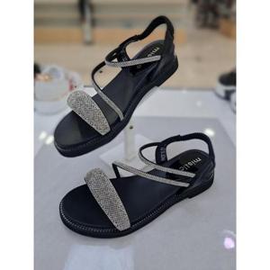 리바디 세이브존08 큐빅스트랩밴딩샌들 2023RD2940H